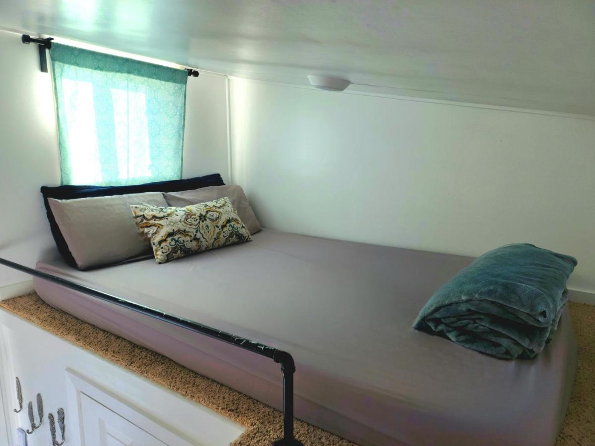 Tiny Home Hot Tub Colorado City Экстерьер фото